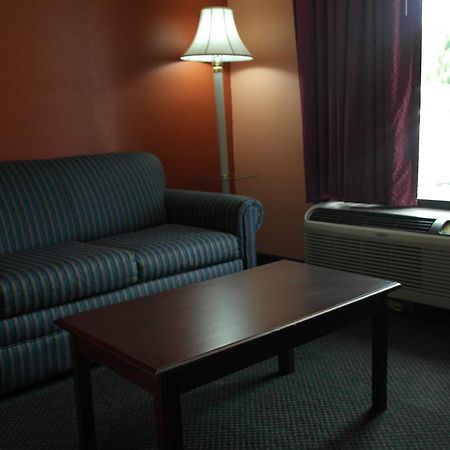 Americas Best Value Inn And Suites Knoxville Buitenkant foto