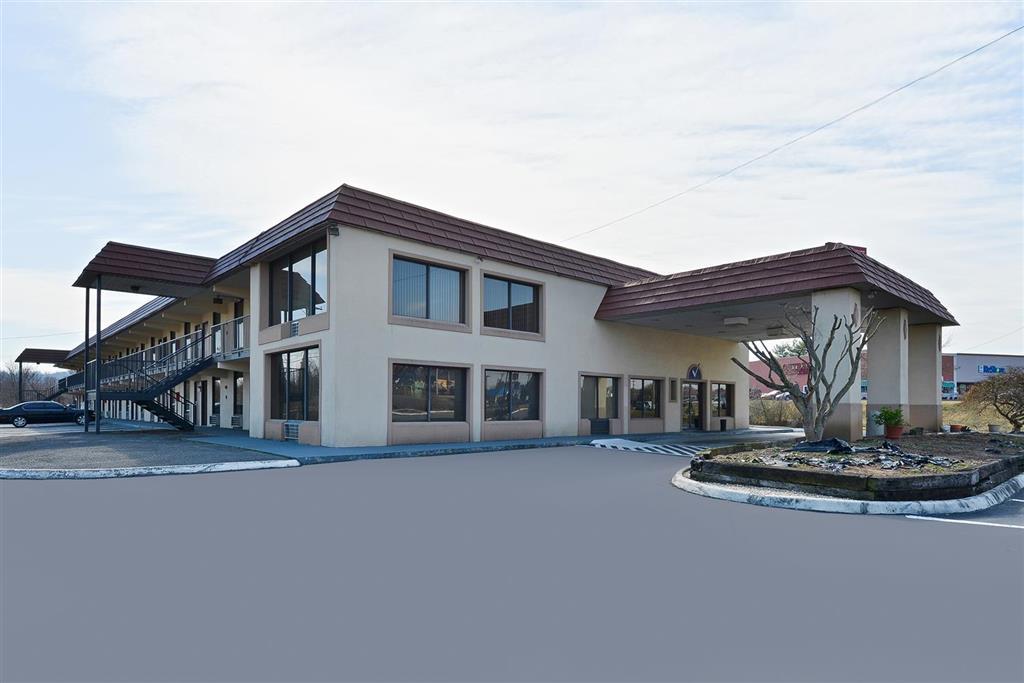 Americas Best Value Inn And Suites Knoxville Buitenkant foto
