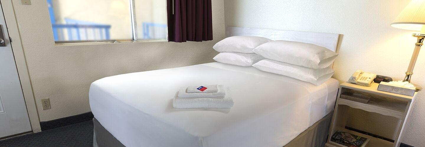 Americas Best Value Inn And Suites Knoxville Buitenkant foto
