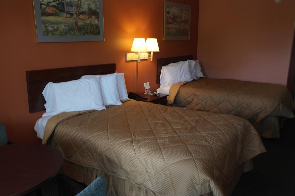 Americas Best Value Inn And Suites Knoxville Buitenkant foto
