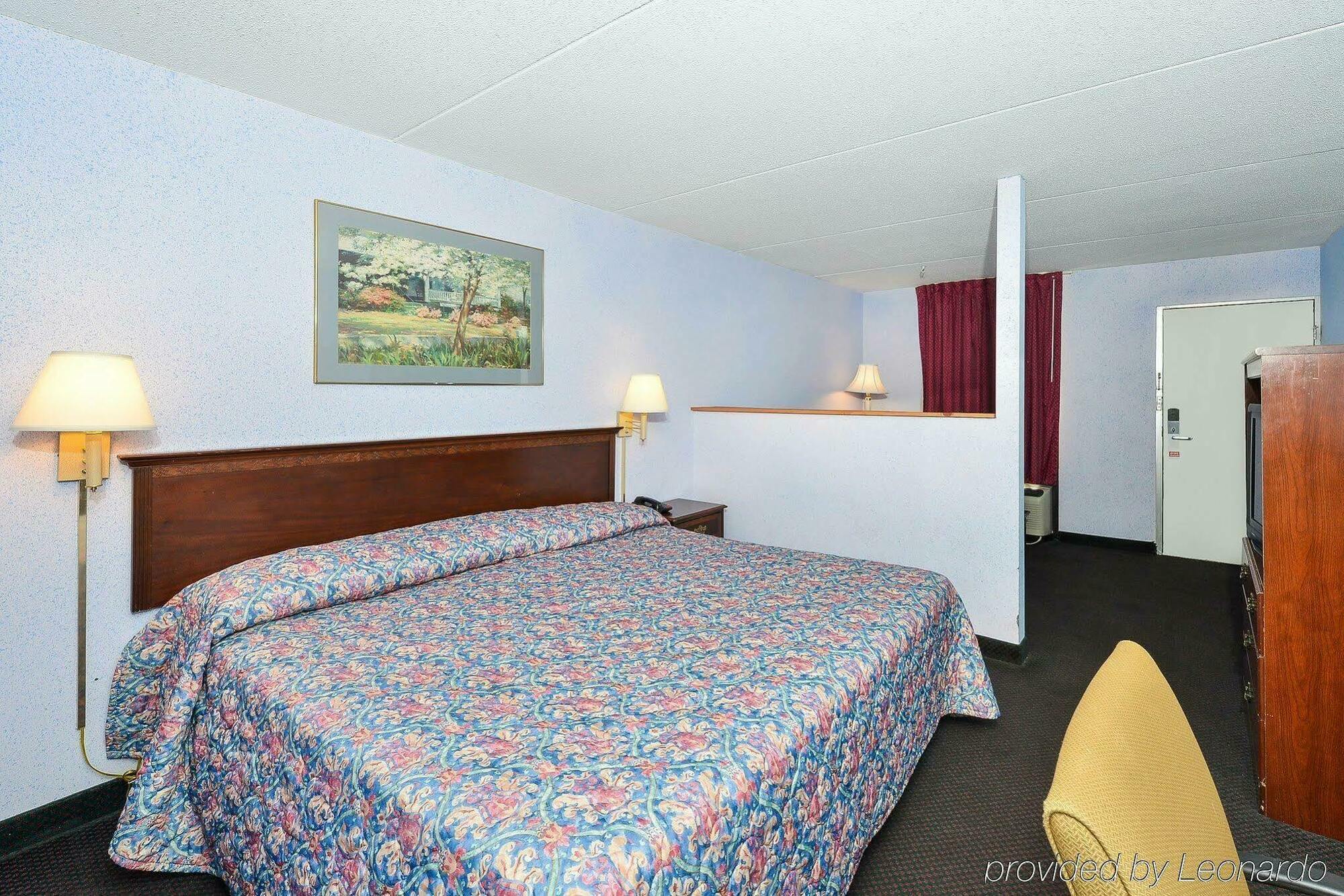 Americas Best Value Inn And Suites Knoxville Buitenkant foto